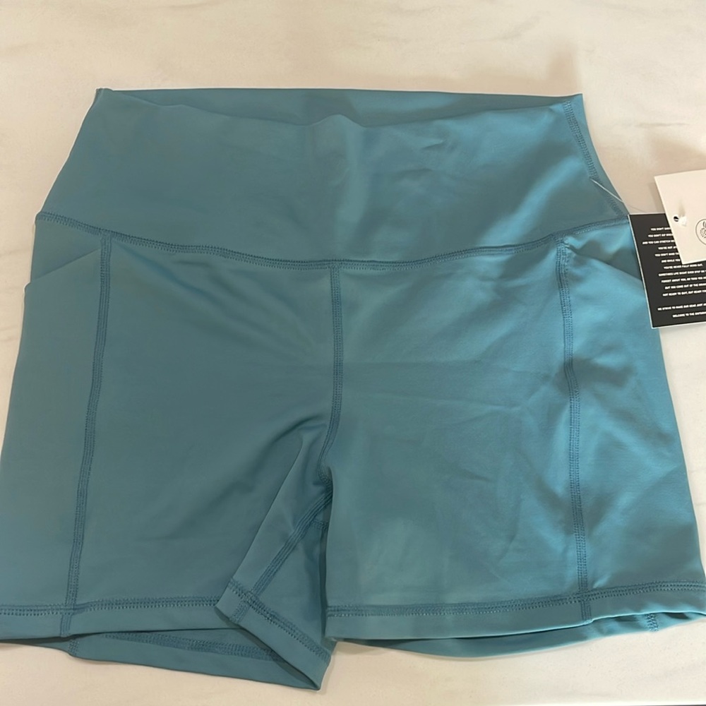 Senita Lux Shorts 5”